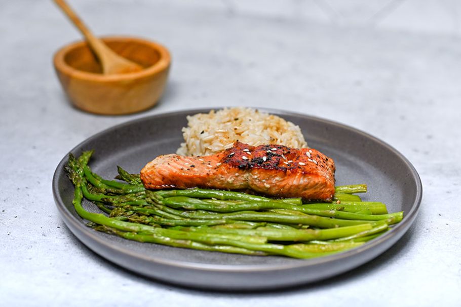 Garlic Ginger salmon with rice and asparagus